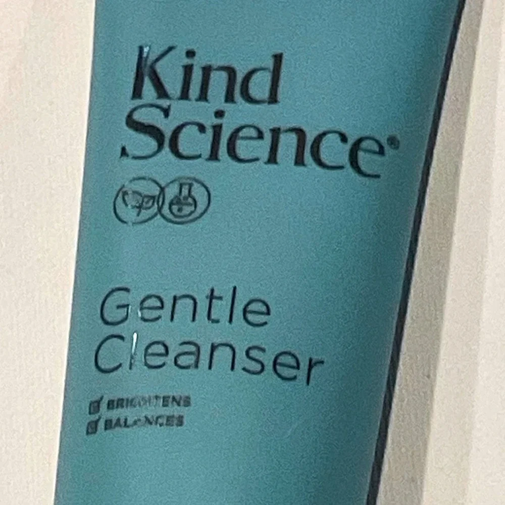 KIND SCIENCE gentle cleanser bright balance skin care 4.5 oz Ellen DeGeneres NEW